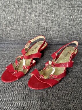 I love Comfort Sakura Leather Slingback Heeled Sandals with Gold Detail